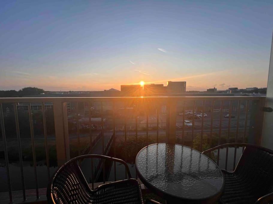 Lincoln View Sleeps 4 Balcony Self Check-In Lejlighed Eksteriør billede