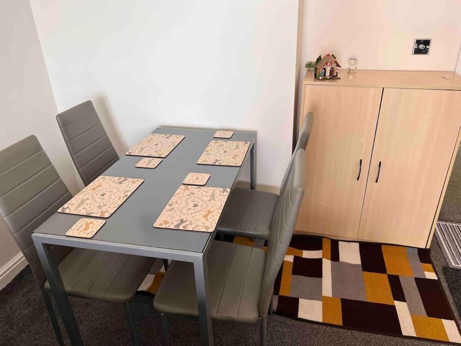 Lincoln View Sleeps 4 Balcony Self Check-In Lejlighed Eksteriør billede